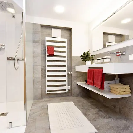 Haus Willi 280w Apartamento